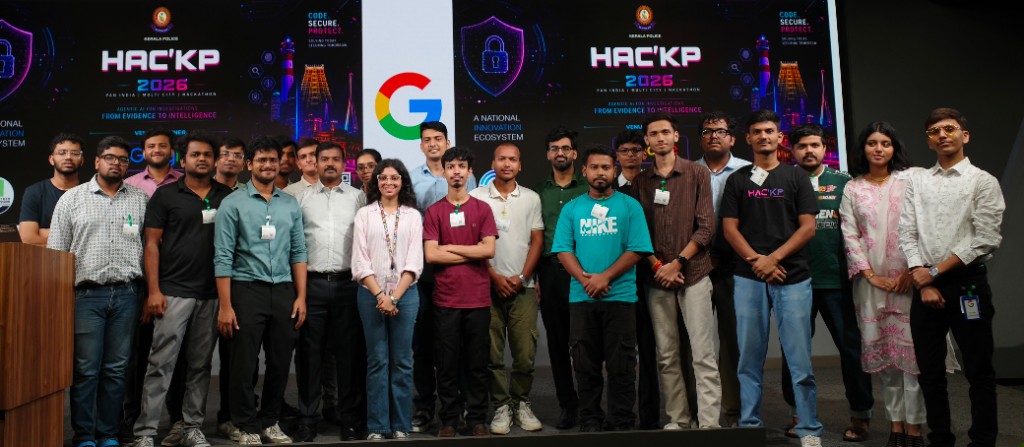 Group of participants posing in front of the Hac'KP 2026 backdrop